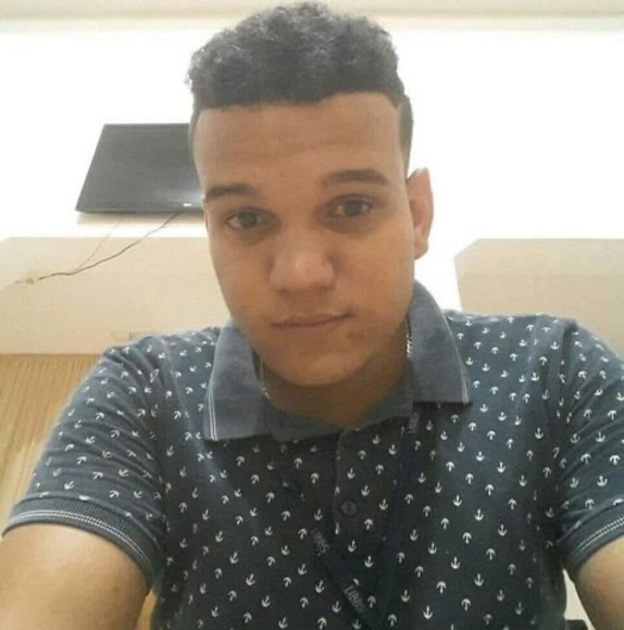 Luis Soares - Poshmark Profile Picture of Luis Soares (@luis_soares) on Poshmark