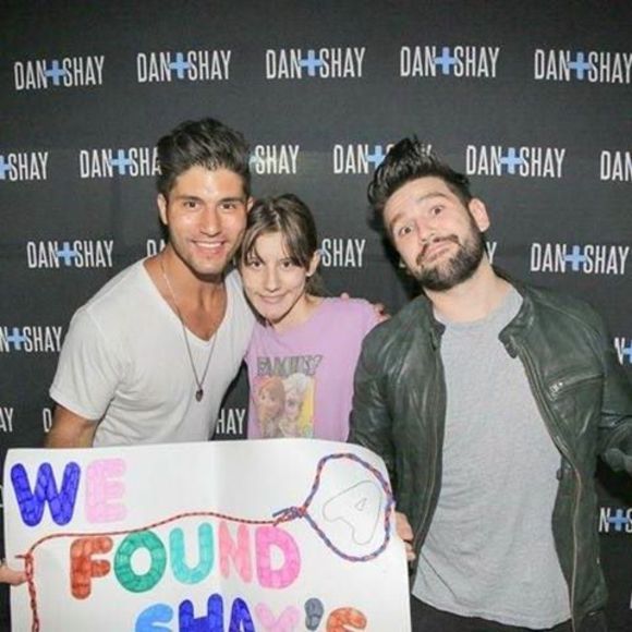 Profile Picture of Ashleigh Labuy (@huffleclaw101) on Poshmark