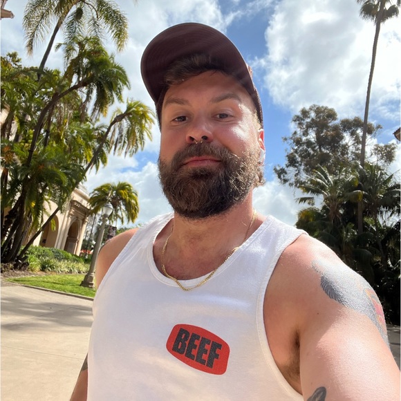 Profile Picture of Robert Nicholson (@rjnicholson92) on Poshmark