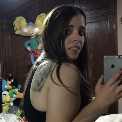 Profile Picture of Vale (@IValePinzas) on Twitter