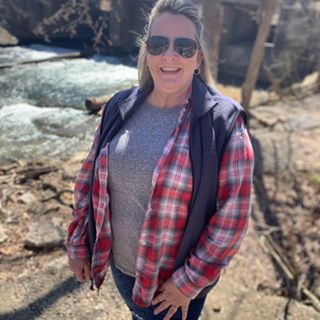 Profile Picture of Pam HowellNeustel (@pam.howellneustel) on Facebook