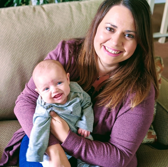 Profile Picture of Danielle Katherine (@daniellekrosa) on Poshmark