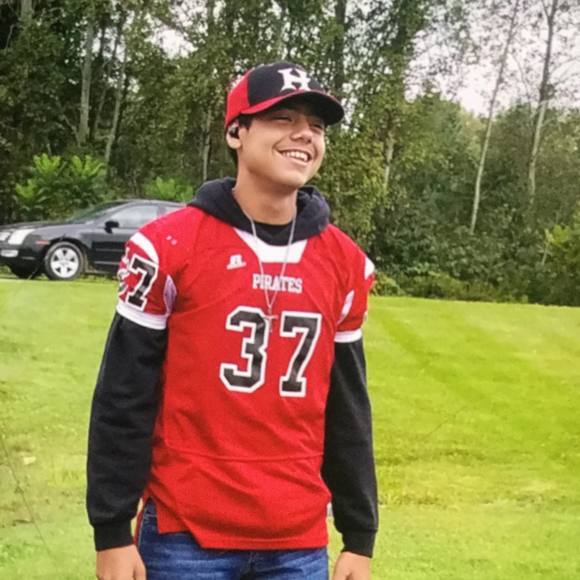 Profile Picture of Joseluis Andaverde (@j_andaverde) on Poshmark