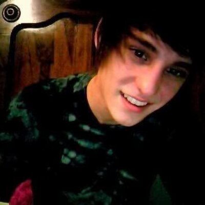 Profile Picture of Josh Welling (@josh_welling) on Twitter