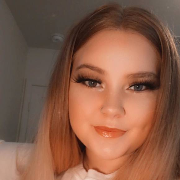 Profile Picture of Breeann Odom (@breeannodom) on Poshmark