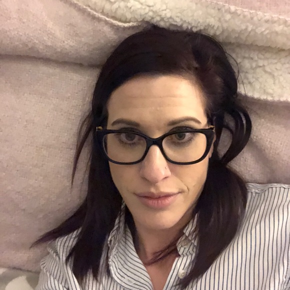 Profile Picture of Amanda Frederick (@adfrederick28) on Poshmark