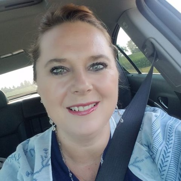 Profile Picture of Cindy Pollock (@marykaycindyp) on Poshmark