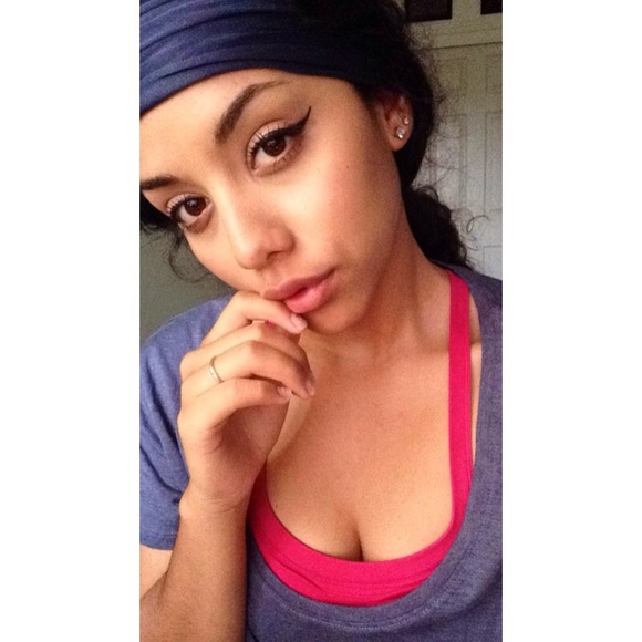 Profile Picture of Jasten Lopez (@jasten) on Poshmark