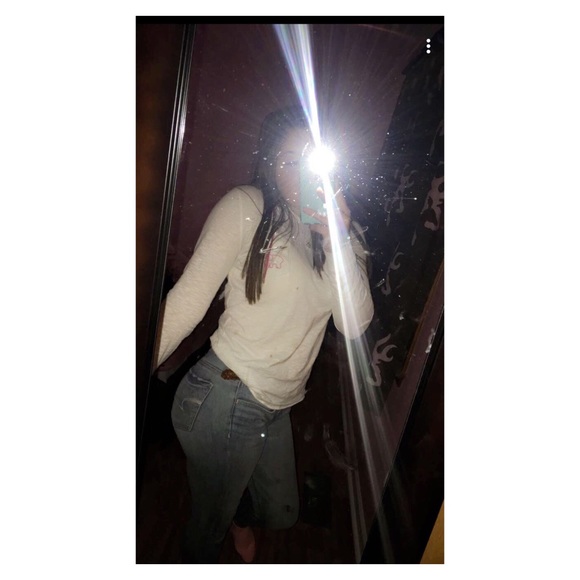 Profile Picture of Emily Shifflett (@emilyshifflett1) on Poshmark