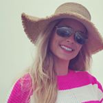Profile Picture of Amy Fifield 🍀 (@sapphires.blue) on Instagram