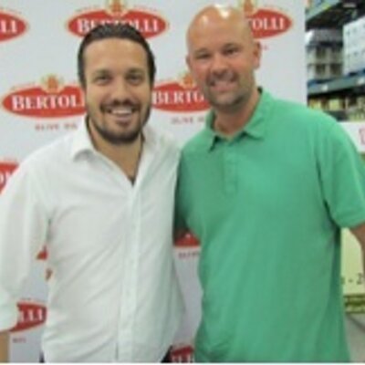 Profile Picture of Chris Calhoun (@chrisc1221) on Twitter