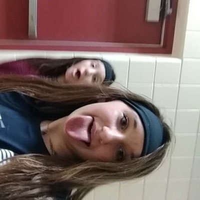 Profile Picture of Autumn Larsen (@AutumnLarsen15) on Twitter
