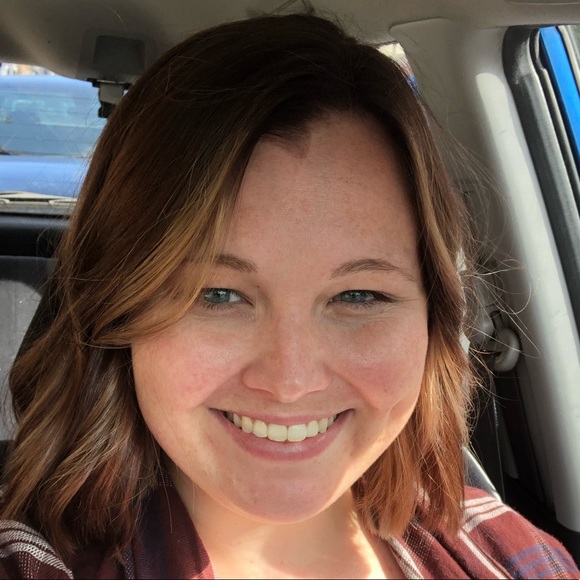 Profile Picture of Miranda Mcelroy (@mfwilde) on Poshmark