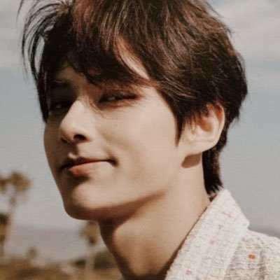 Profile Picture of [17's Bernice] I/a 📚 (@stilljunhui) on Twitter