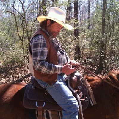 Profile Picture of Kenneth David Hollis (@KennethDHollis) on Twitter