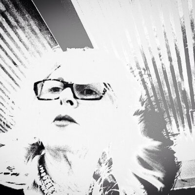 Profile Picture of Deborah Waldron (@studio419) on Twitter