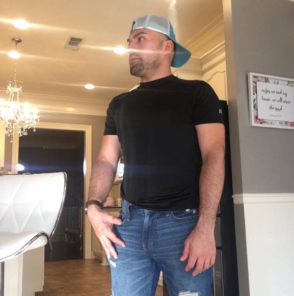 Profile Picture of Genaro Cabrera (@yanel40) on Poshmark