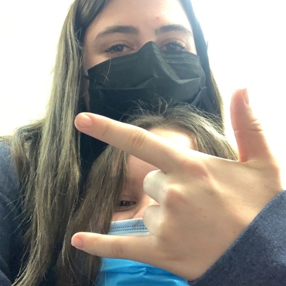 Profile Picture of Julia Gaskins (@juliafacebook21) on Poshmark