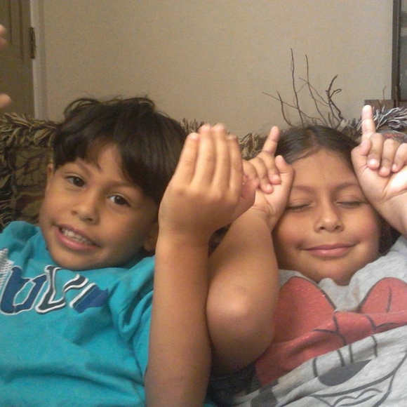 Profile Picture of Lisa Hudson (@lisarhudson) on Poshmark