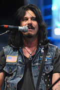 Profile Picture of Gilby Clarkeon Wikipedia