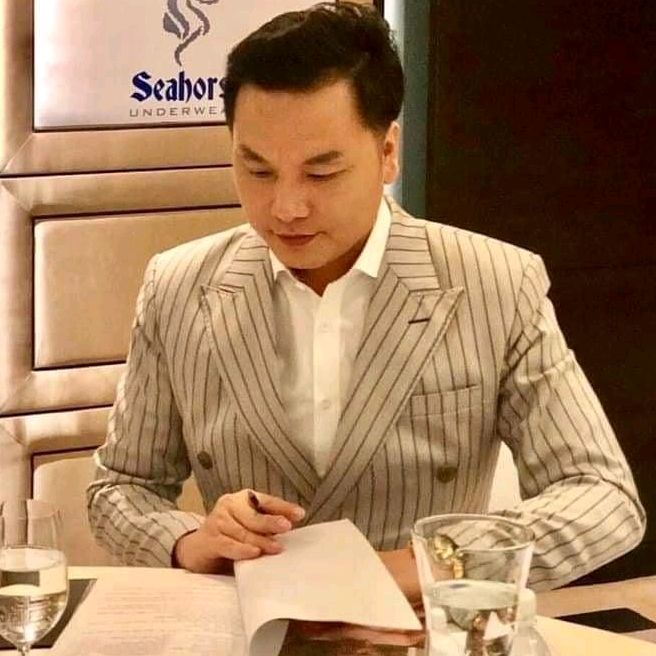 Profile Picture of Jeffrey Wong Kim (@jeffreykim567) on Tiktok