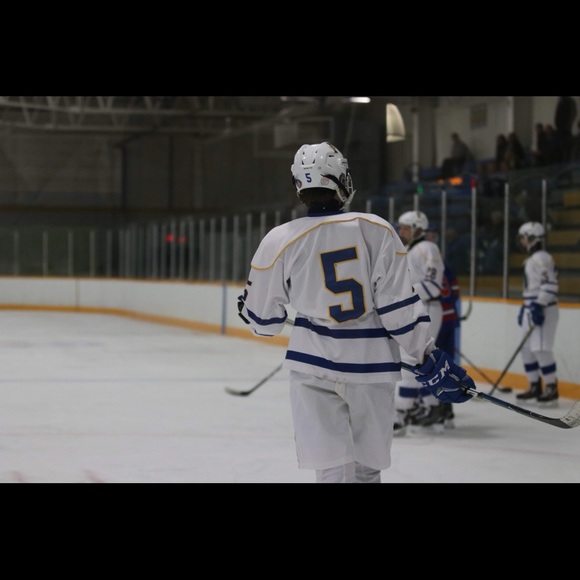 Profile Picture of Nick Feighner (@nick_feighner) on Poshmark