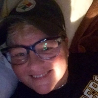 Profile Picture of Melissa Boblitz (@Beaniest444) on Twitter