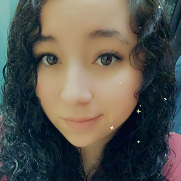 Profile Picture of Tia (@mitchymitchell) on Tiktok