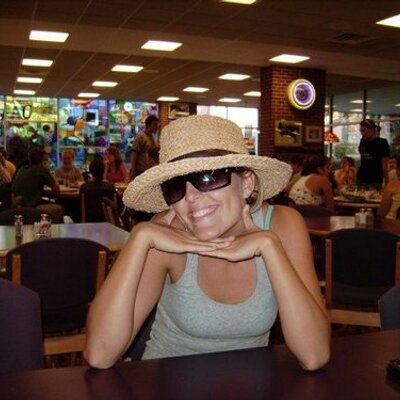 Profile Picture of Jessica Finn (@JLFinntastic) on Twitter