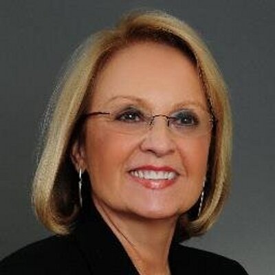 Profile Picture of Gwen Janicki (@MainLinetweets) on Twitter