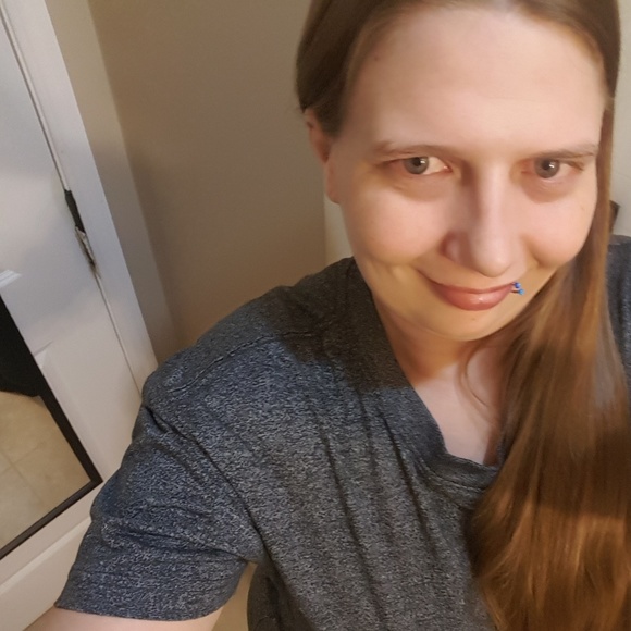 Profile Picture of Kathy Riddle (@kathy_riddle) on Poshmark