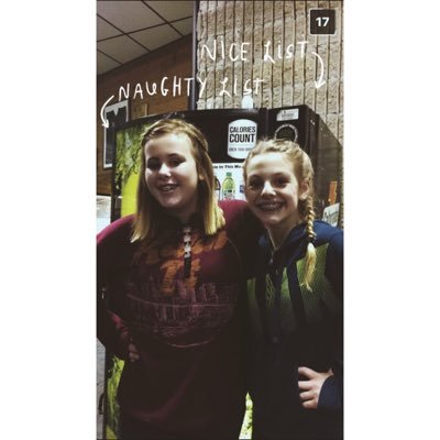 Profile Picture of Alexa (@AlexaFarber) on Twitter