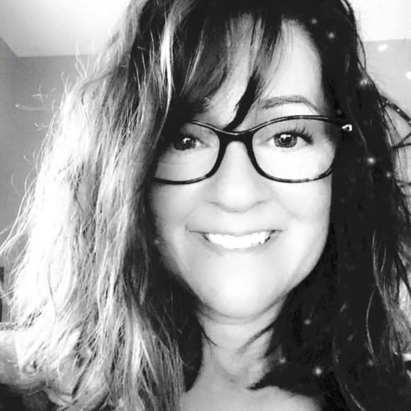 Profile Picture of Tina Kluchar largent (@milestogo888) on Poshmark