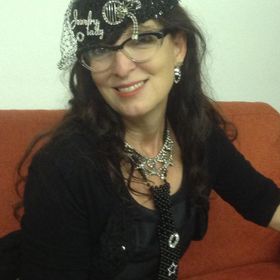 Profile Picture of Jacquelyn Watkins (@jacquelyndelia) on Pinterest