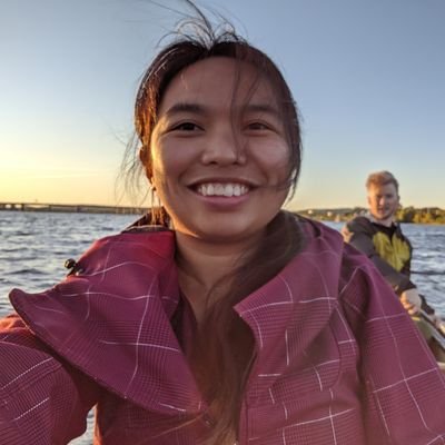 Profile Picture of Genevieve English (@genyEnglish) on Twitter