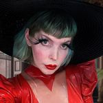 Profile Picture of Amy Mills (@rococo_witch) on Instagram