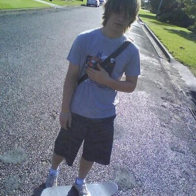 Profile Picture of Tom Booker (@Terry_Techfirm) on Twitter