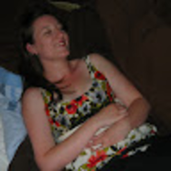 Profile Picture of Rae Jonsson (@raejonsson) on Poshmark