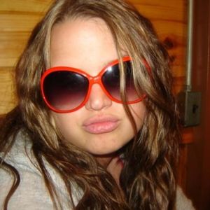 Profile Picture of Heidi Mooney (@heidi_blue) on Myspace