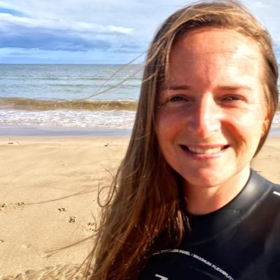 Profile Picture of Nicola Sutton (@Blacktowergirl) on Twitter