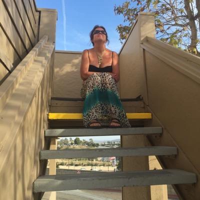 Profile Picture of Lynn Alison Moon (@LynnAlisonMoon1) on Twitter