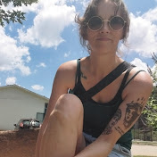 Profile Picture of Lisa Cloud (@wondercloud) on Youtube