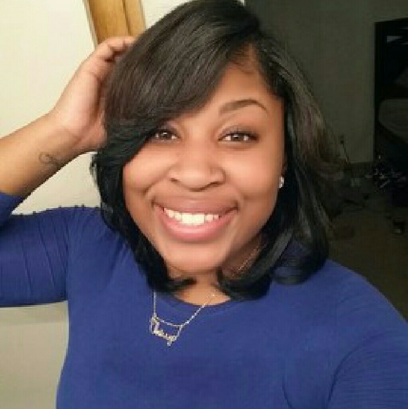 Profile Picture of Christyn Daves (@mrs_butler2813) on Poshmark