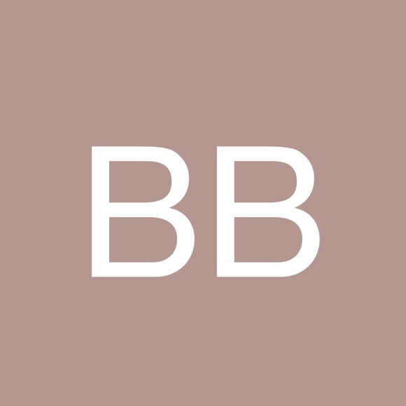 Profile Picture of Beracgfa Beracgfa (@beracga) on Poshmark