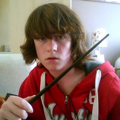 Profile Picture of Aaron Snowden - Kean (@LOLGUy1997) on Twitter
