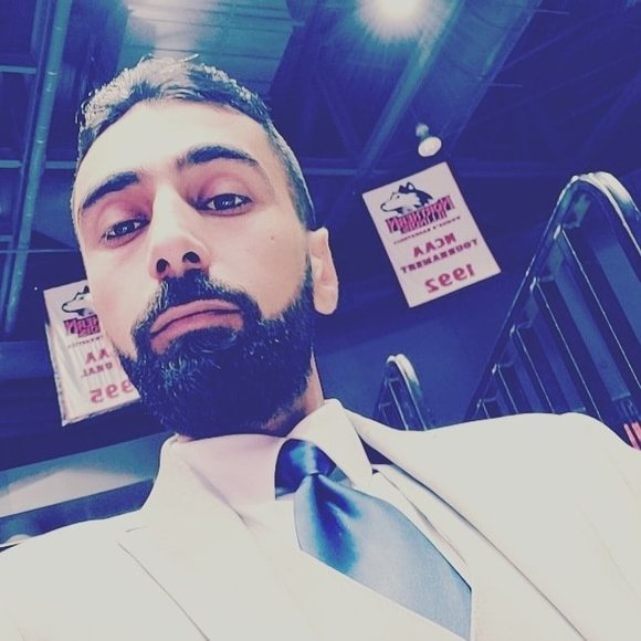 Hussein Jaber - Poshmark Profile Picture of Hussein Jaber (@jealel720) on Poshmark