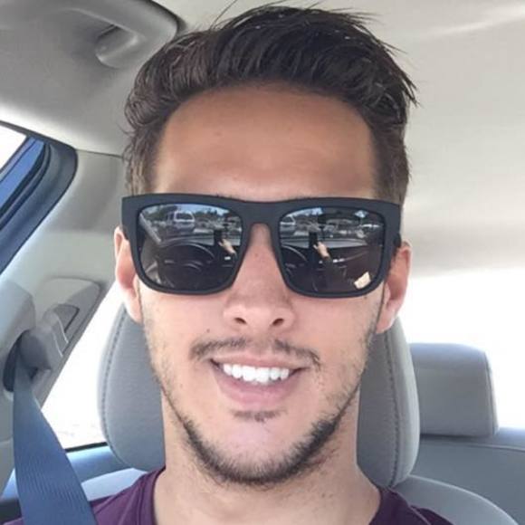 Profile Picture of Branden Stading (@brandenstading0) on Poshmark