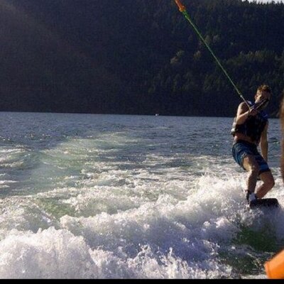 Profile Picture of Mitch Hardington (@hardy489) on Twitter