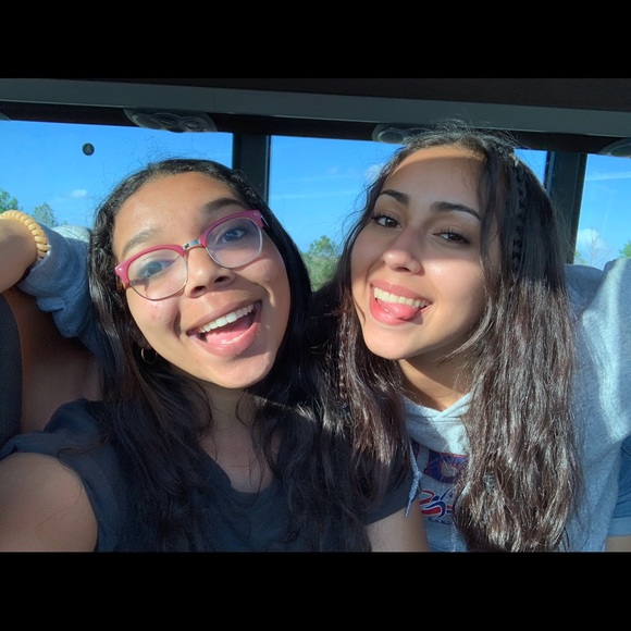 Profile Picture of Janitza Gonzalez (@janitzagonz1) on Poshmark