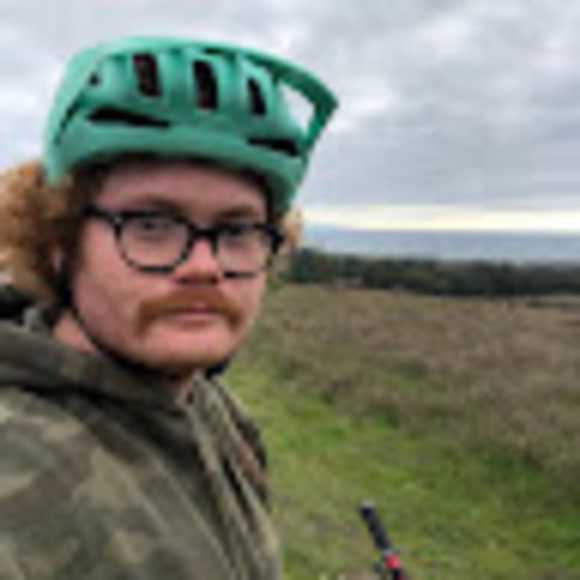 Profile Picture of Dennis Frenier (@dfrenier) on Poshmark